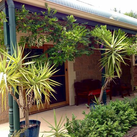 Clarevale Cottage B&B Екстериор снимка
